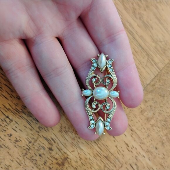 Vintage brooch - Picture 1 of 2